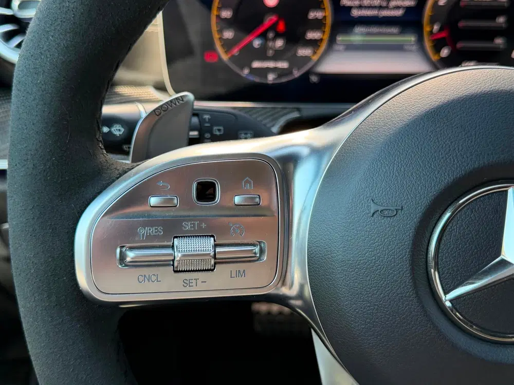 Mercedes-Benz E-Klasse BRABUS 700 uit 2019, foto 11