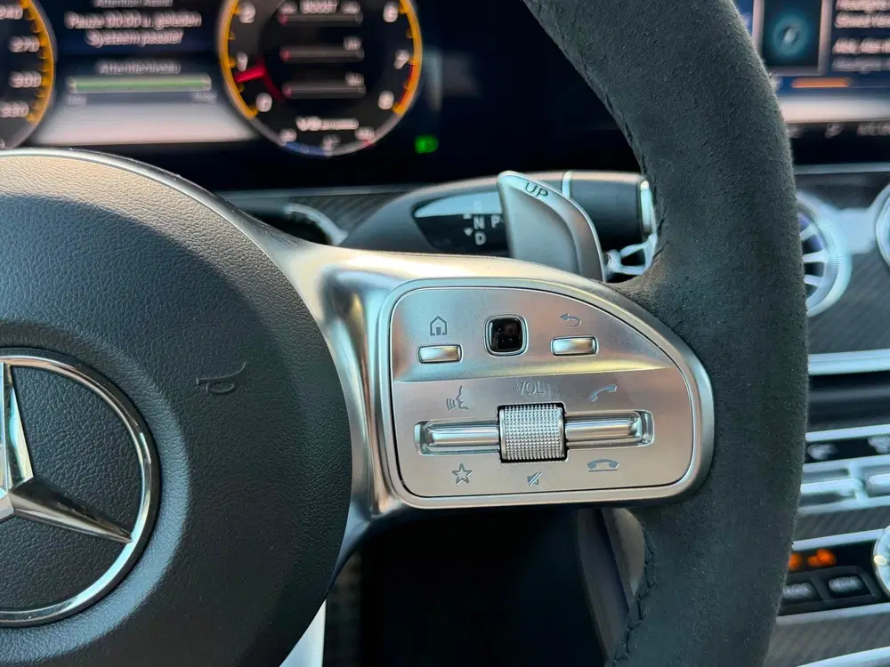 Mercedes-Benz E-Klasse BRABUS 700 uit 2019, foto 12