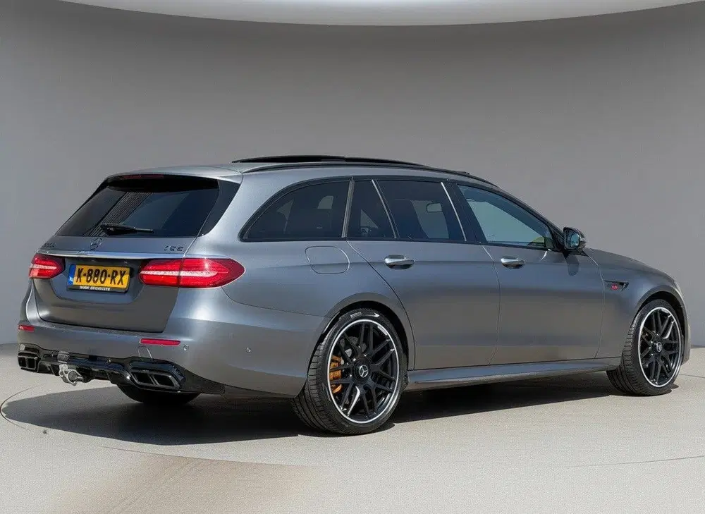 Mercedes-Benz E-Klasse BRABUS 700 uit 2019, foto 2