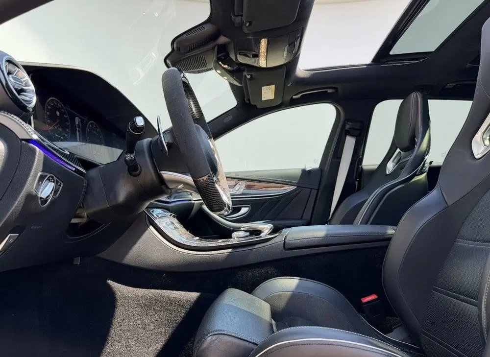 Mercedes-Benz E-Klasse BRABUS 700 uit 2019, foto 6
