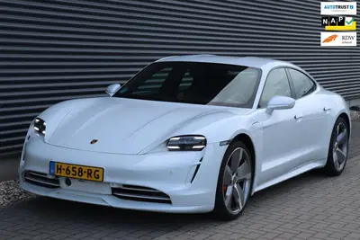 Porsche Taycan 4S Performance 84 kWh uit 2020