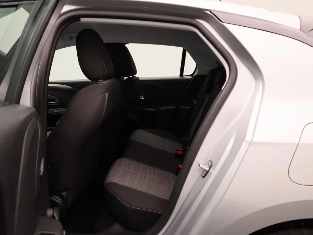 Opel Corsa 1.2 Edition uit 2022, foto 10