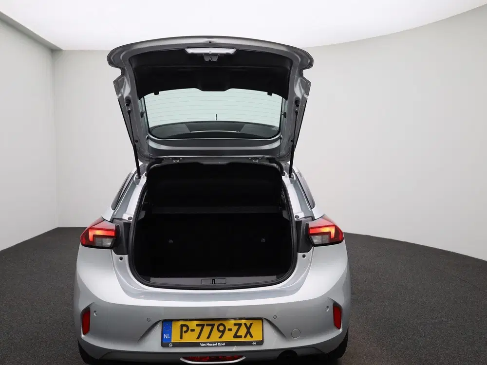 Opel Corsa 1.2 Edition uit 2022, foto 11