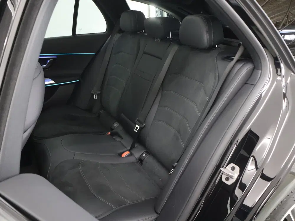 Mercedes-Benz E-Klasse 300e Sport Edition uit 2026, foto 11