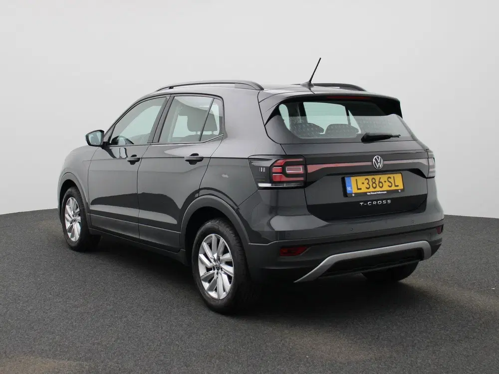 Volkswagen T-Cross 1.0 TSI Life uit 2021, foto 2