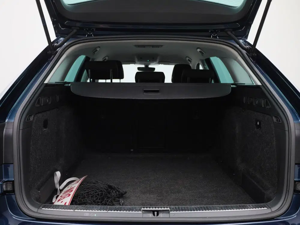 Skoda Superb 2.0 TDI Business Edition uit 2022, foto 14