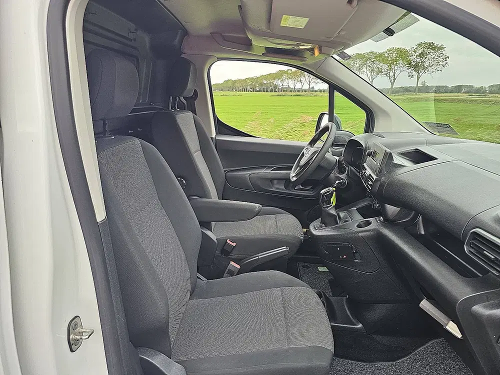 Opel Combo 1.5 L2 2xZijdeur NAP Airco 102Pk Trekhaak uit 2021, foto 7