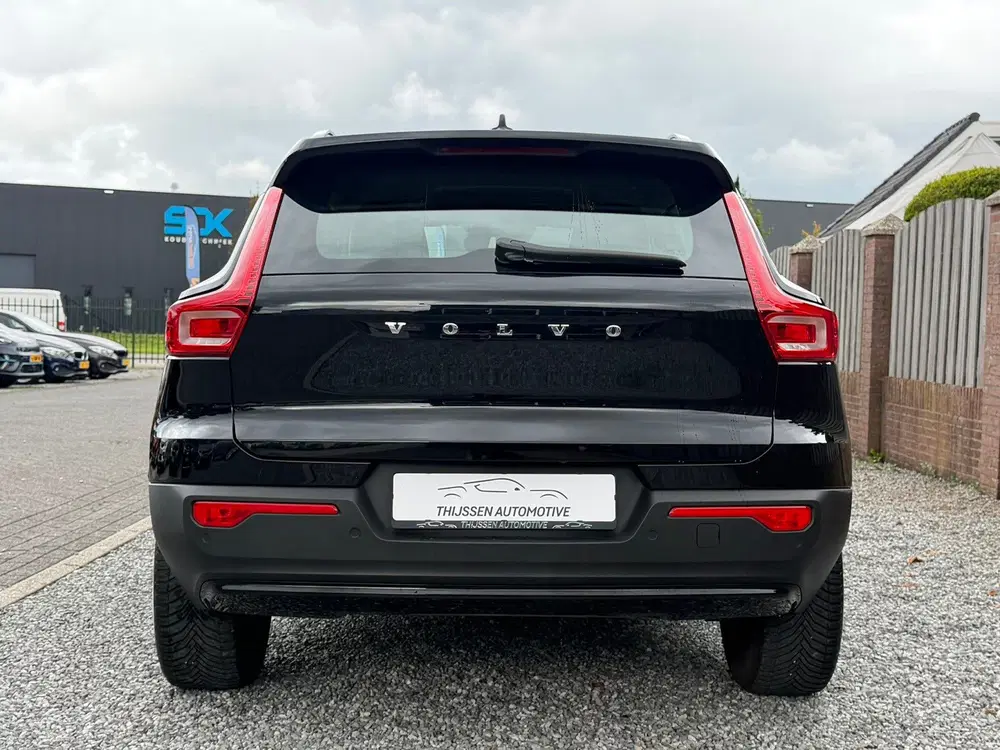Volvo XC40 1.5 T4 Plug-in hybrid Ultimate Dark SHADOW uit 2023, foto 5