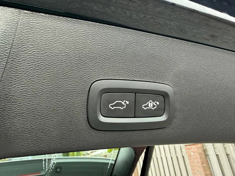 Volvo XC40 1.5 T4 Plug-in hybrid Ultimate Dark SHADOW uit 2023, foto 7