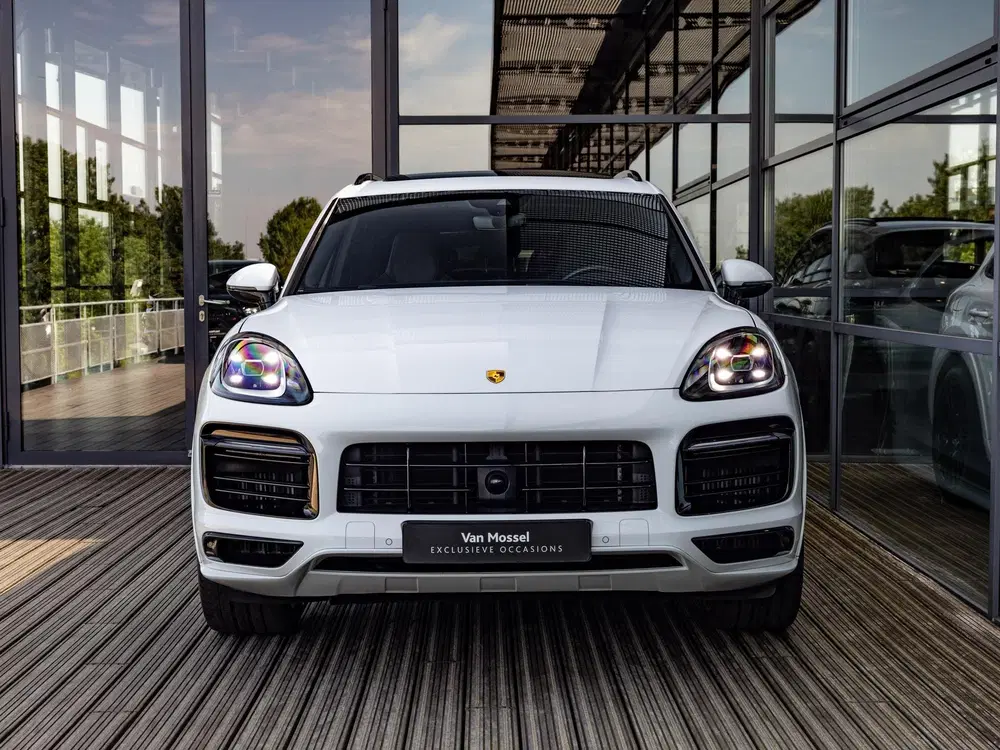 Porsche Cayenne 3.0 E-Hybrid Platinum Edition uit 2021, foto 3