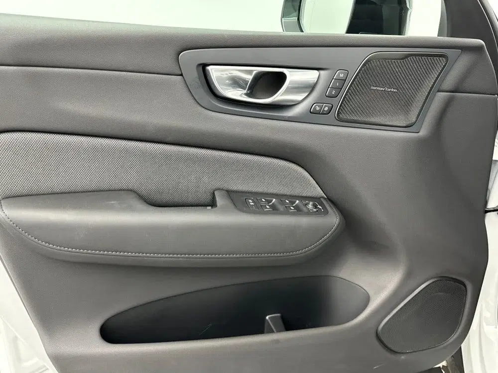 Volvo XC60 T6 398PK Recharge Ultra Black Edition uit 2025, foto 15