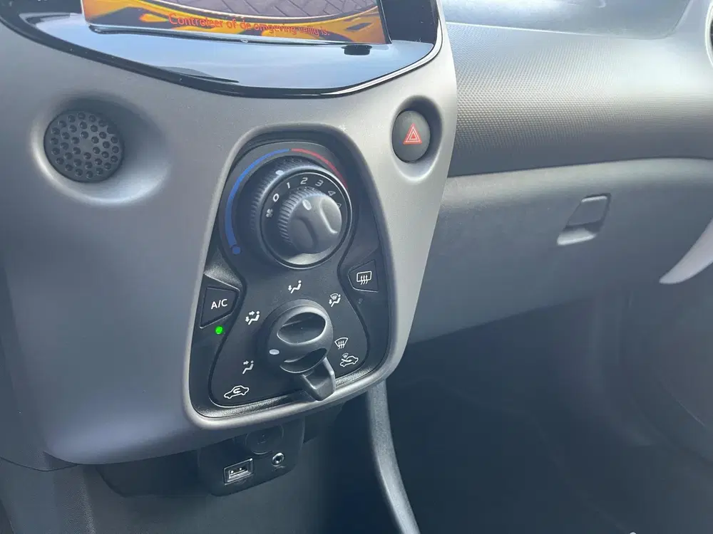 Peugeot 108 1.0 e-VTi Active NLAuto uit 2021, foto 13