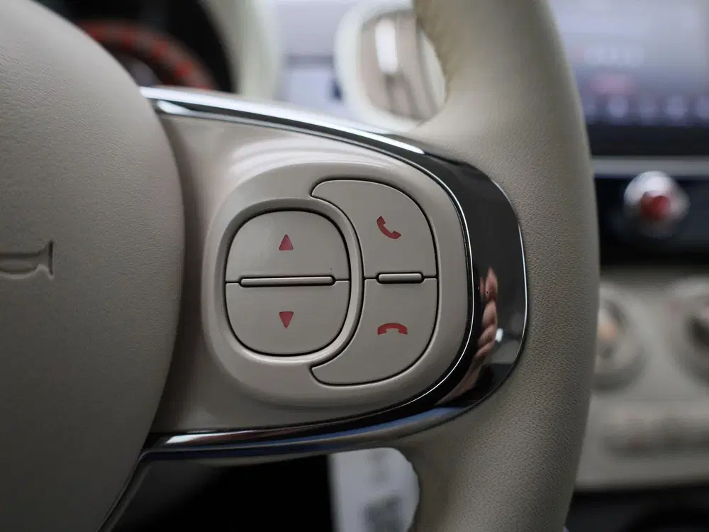 Fiat 500 1.0 Hybrid Lounge uit 2021, foto 14