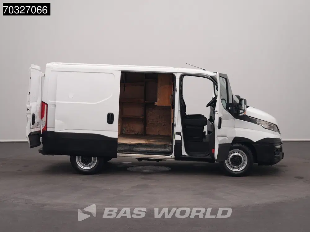 Iveco Daily 3.0L Automaat L1H1 180PK L1 Kompakt Cruise uit 2019, foto 11