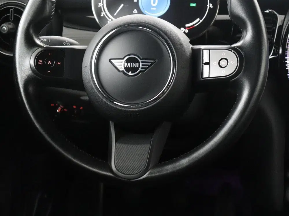 Mini Cooper 1.5 Cooper Business Edition uit 2021, foto 6