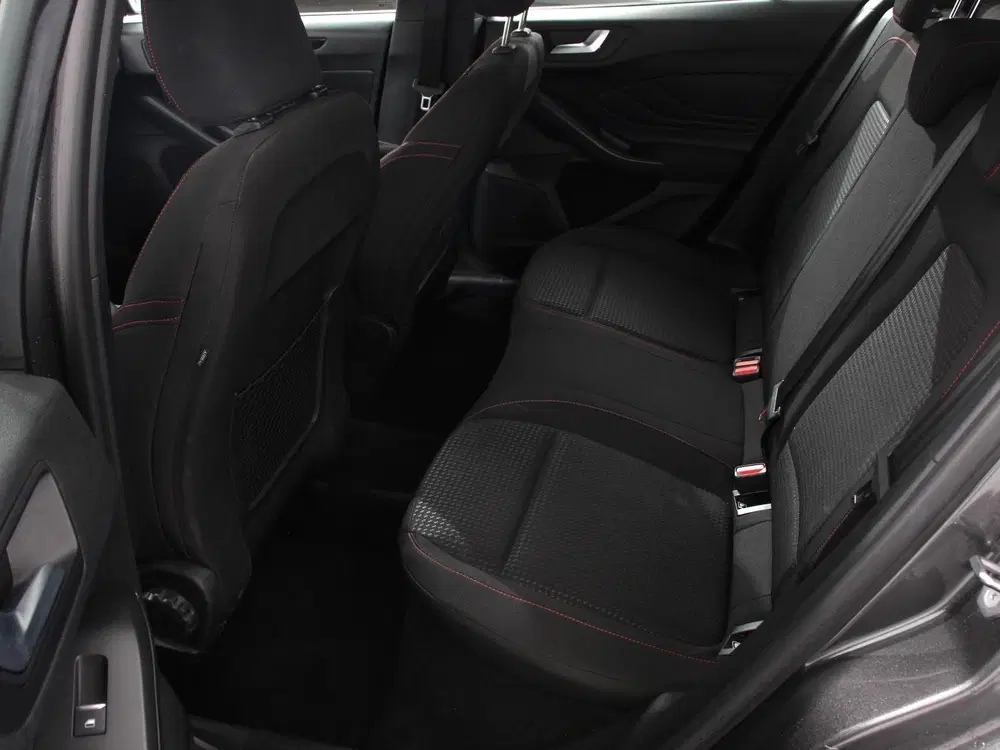 Ford Focus 1.0 Focus 125 PK HB ST-Line Automaat Navi uit 2023, foto 10