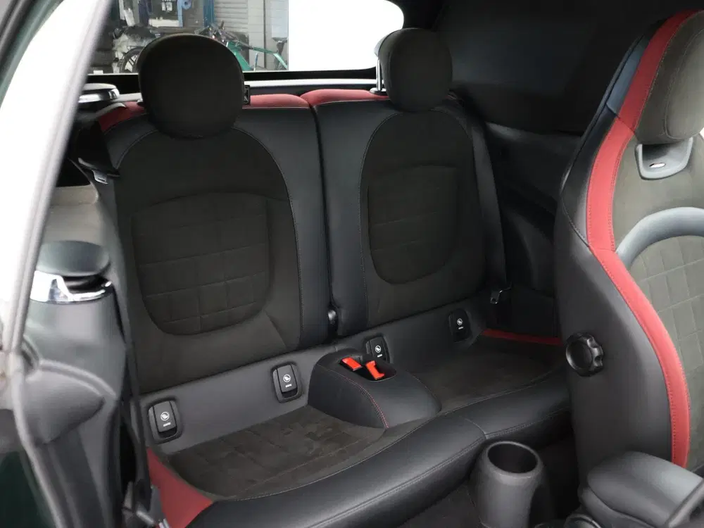 Mini Cabrio 2.0 JCW JOHN COOPER WORKS 231 PK REBEL GRE uit 2019, foto 10