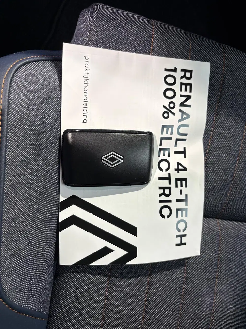 Renault 4 comfort range iconic 52 kWh uit 2026, foto 10
