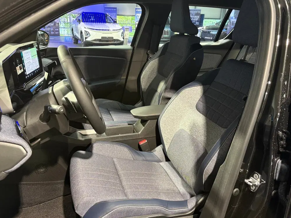 Renault 4 comfort range iconic 52 kWh uit 2026, foto 5