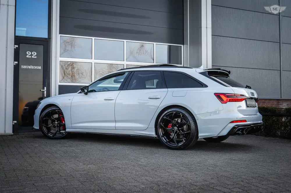 Audi A6 55 TFSIe uit 2022, foto 11