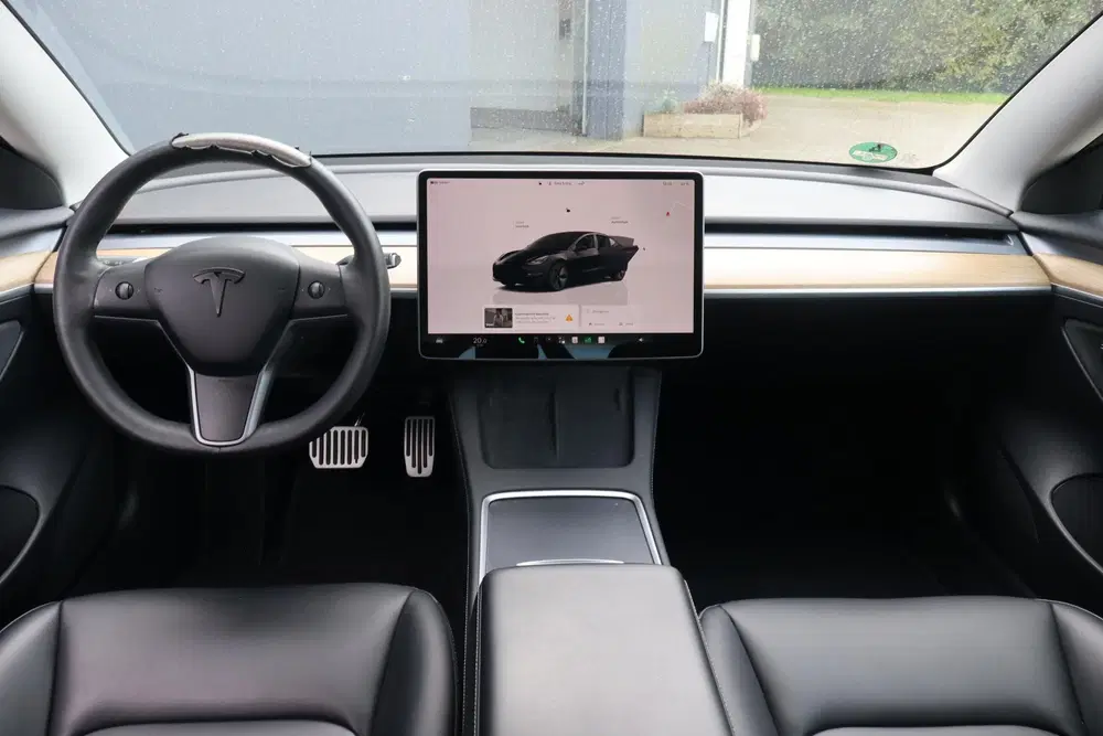 Tesla Model 3 Standard RWD Plus 60 kWh uit 2023, foto 3
