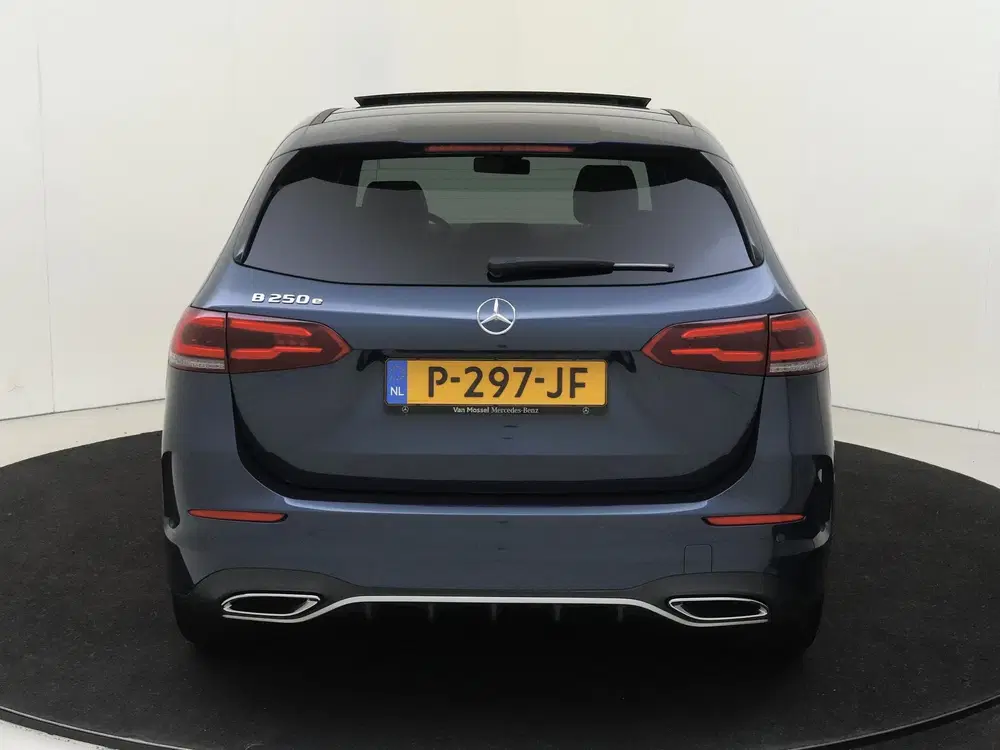 Mercedes-Benz B-Klasse 250 e Business Solution AMG uit 2022, foto 7