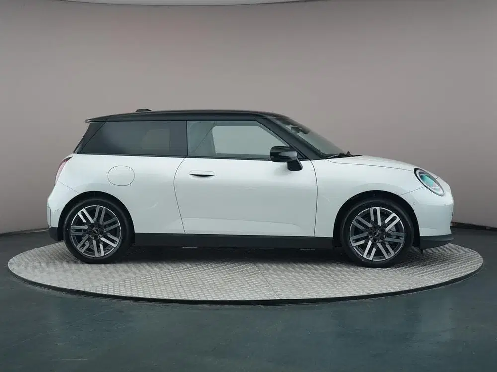 Mini Hatchback Cooper SE uit 2026, foto 13