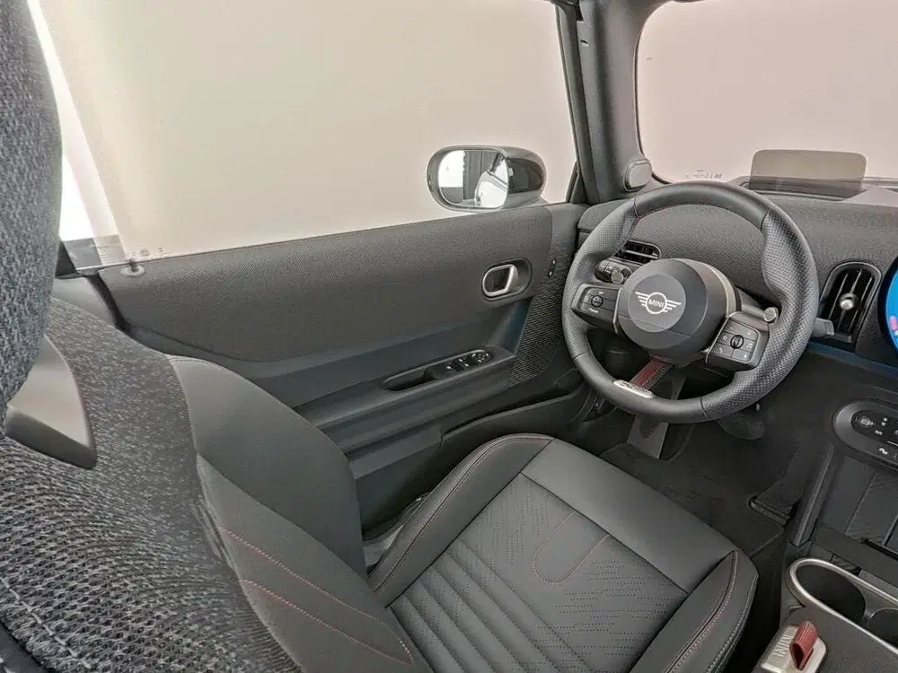 Mini Cabrio Cooper C Automaat uit 2026, foto 3