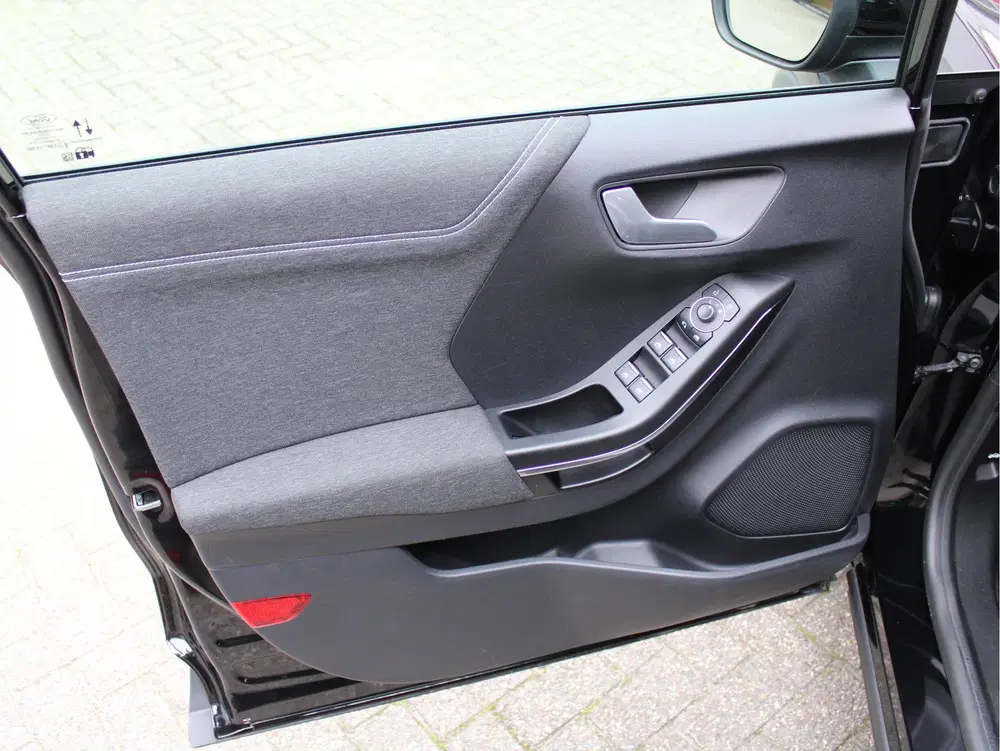 Ford Puma 1.0 EcoBoost Automaat Hybrid Titanium uit 2022, foto 5
