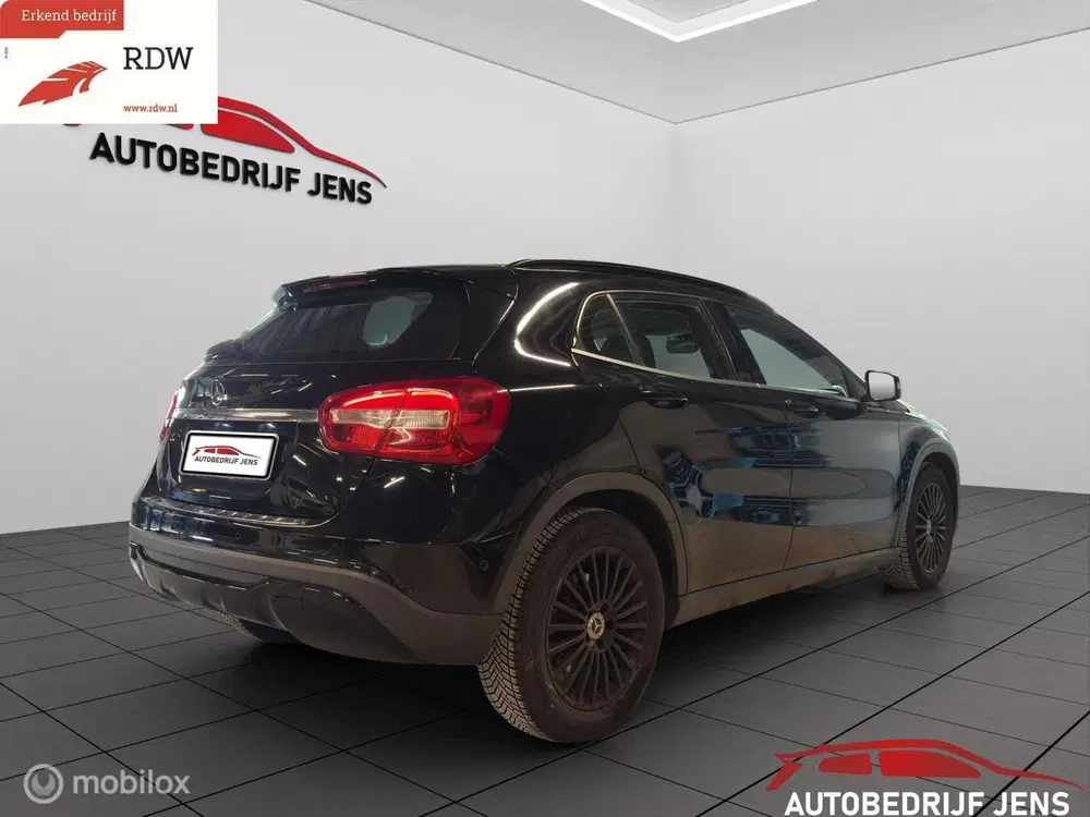 Mercedes-Benz GLA Mercedes GLA-klasse 180 Sport Edition uit 2019, foto 10