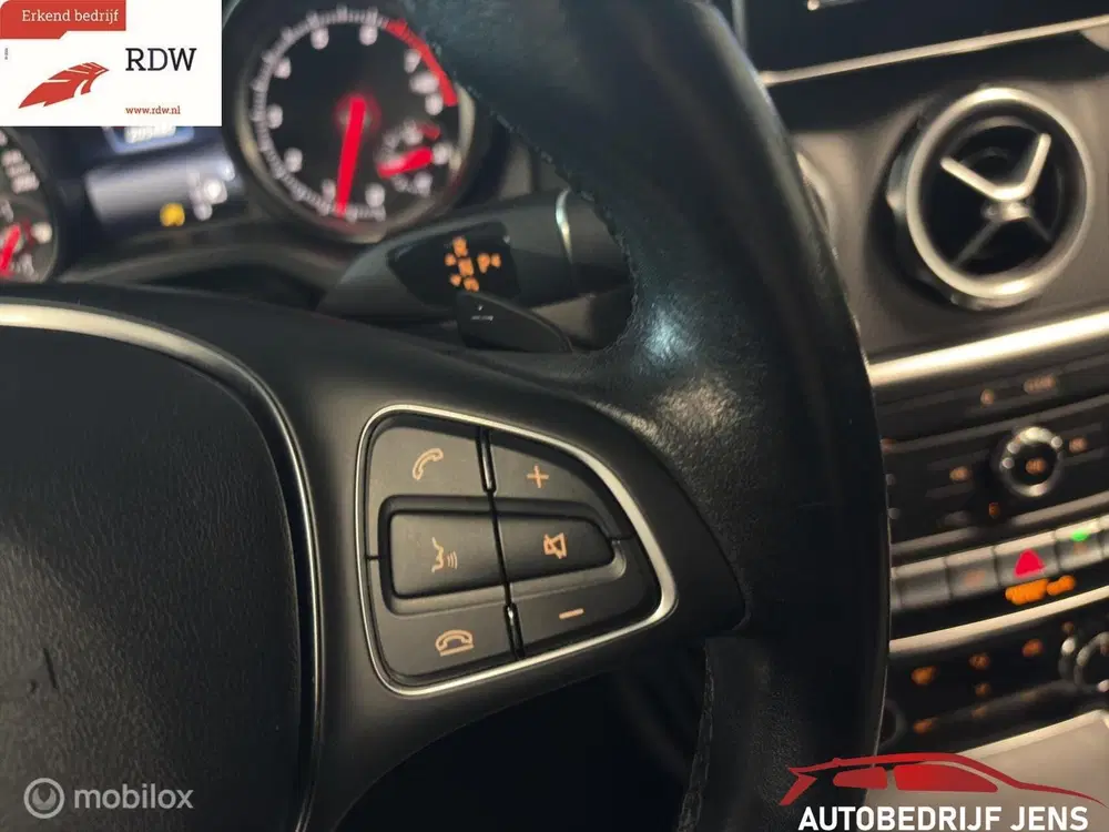 Mercedes-Benz GLA Mercedes GLA-klasse 180 Sport Edition uit 2019, foto 6