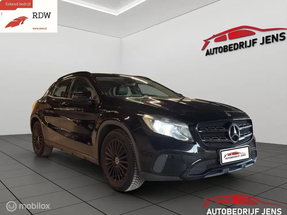 Mercedes-Benz GLA Mercedes GLA-klasse 180 Sport Edition uit 2019, foto 8
