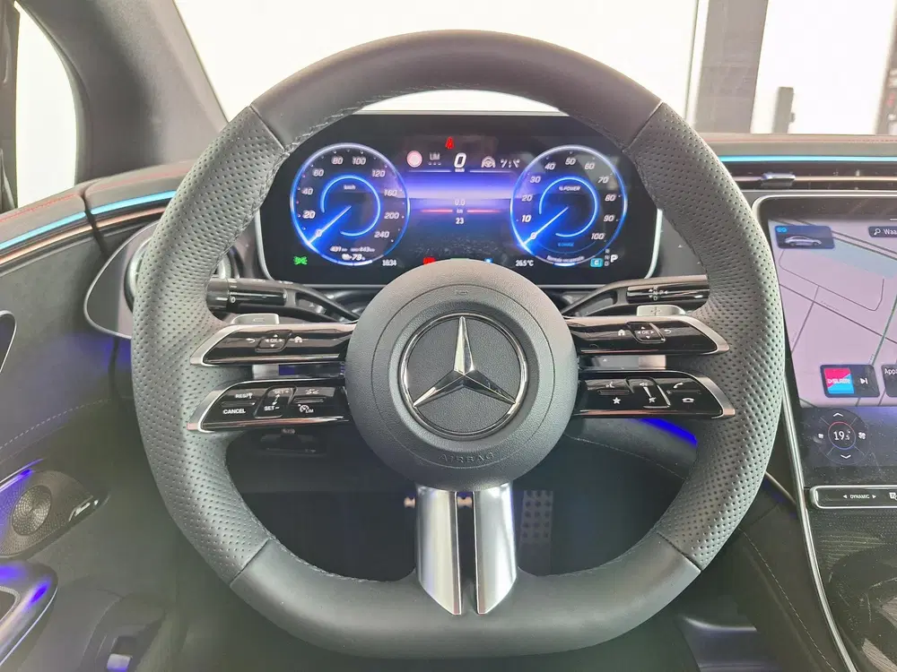 Mercedes-Benz EQE 350 AMG Line uit 2024, foto 10
