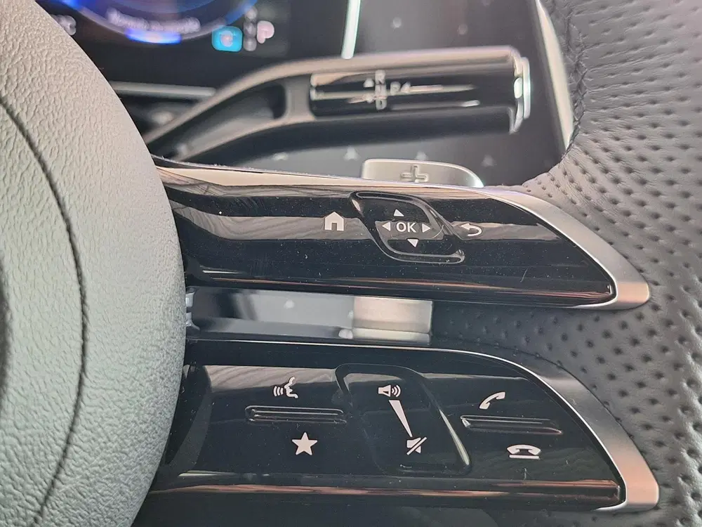 Mercedes-Benz EQE 350 AMG Line uit 2024, foto 12