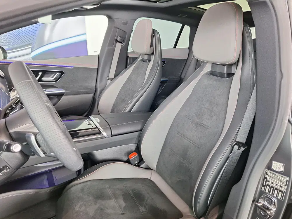 Mercedes-Benz EQE 350 AMG Line uit 2024, foto 7