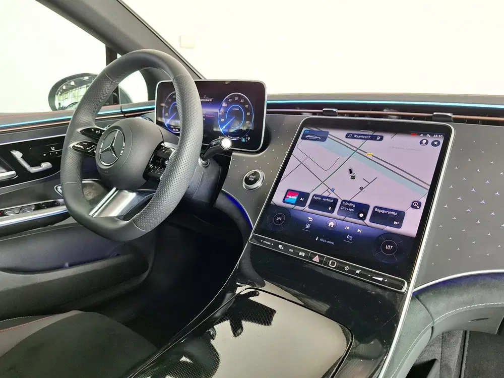 Mercedes-Benz EQE 350 AMG Line uit 2024, foto 9