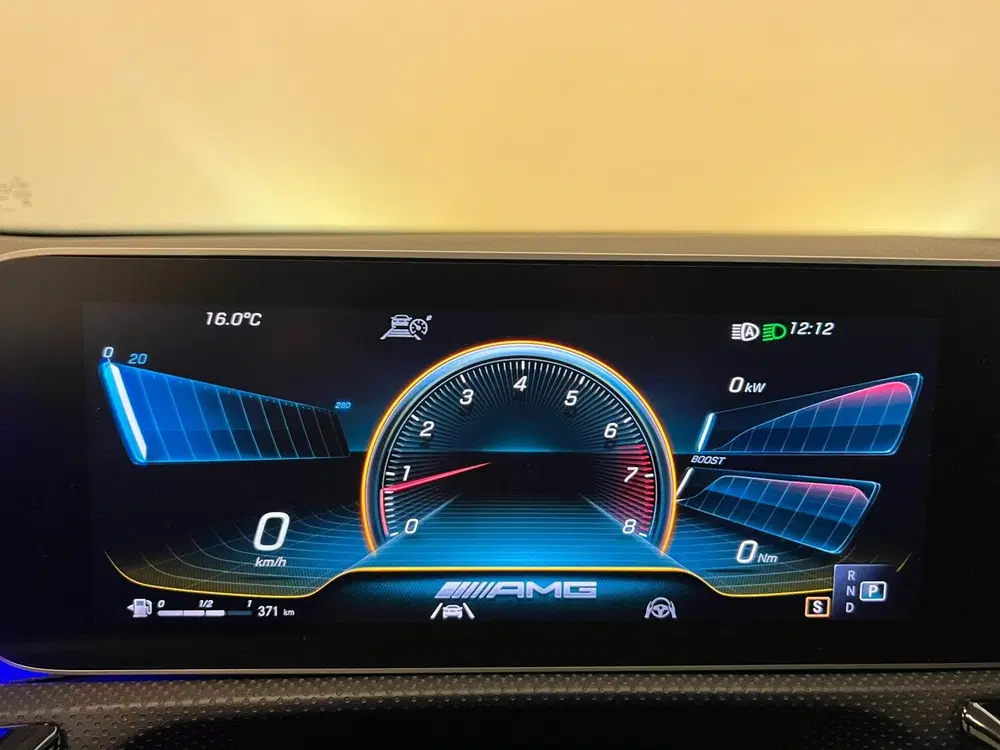 Mercedes-Benz A-Klasse AMG 35 Edition 1 uit 2019, foto 12