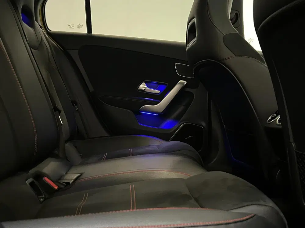 Mercedes-Benz A-Klasse AMG 35 Edition 1 uit 2019, foto 8