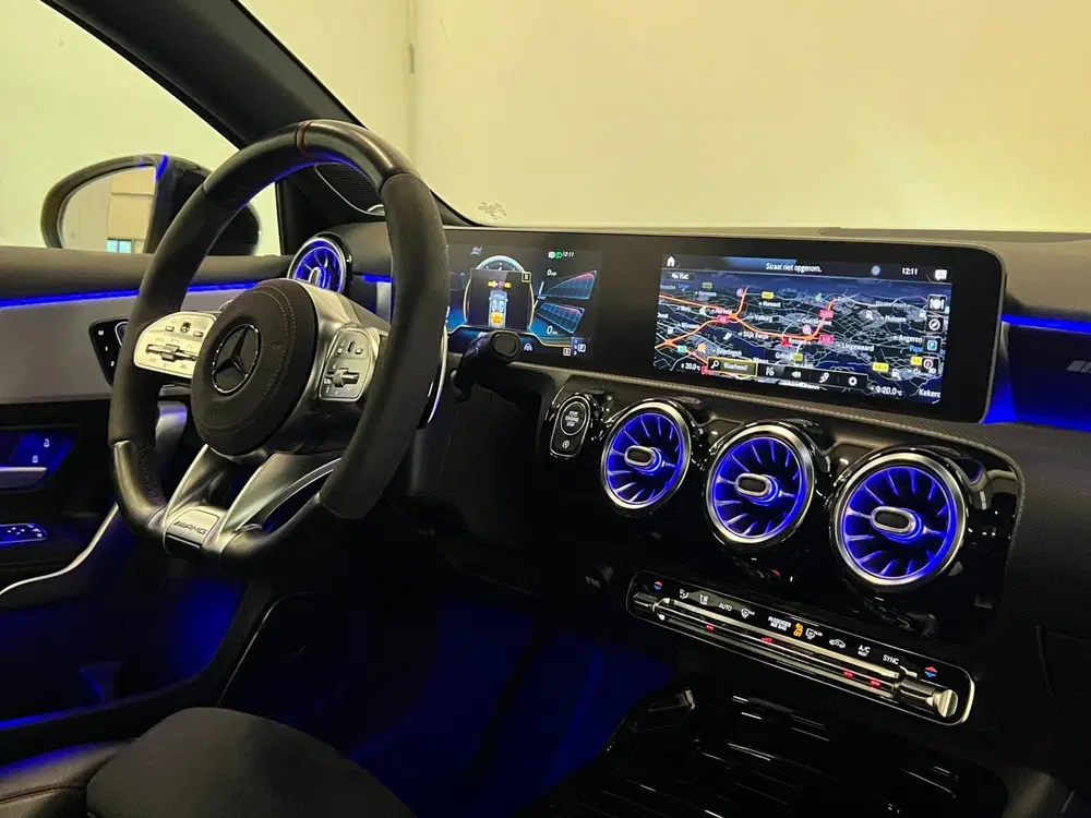 Mercedes-Benz A-Klasse AMG 35 Edition 1 uit 2019, foto 9