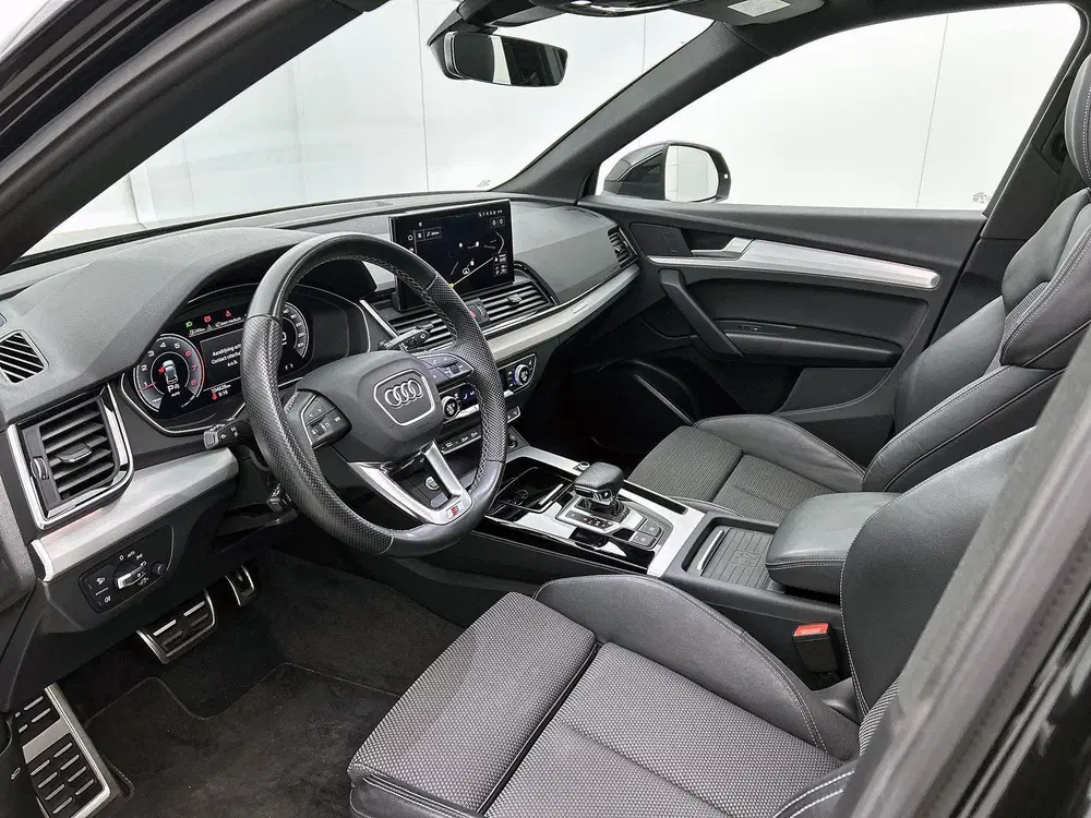 Audi Q5 40 TFSI S edition 204 PK uit 2022, foto 11