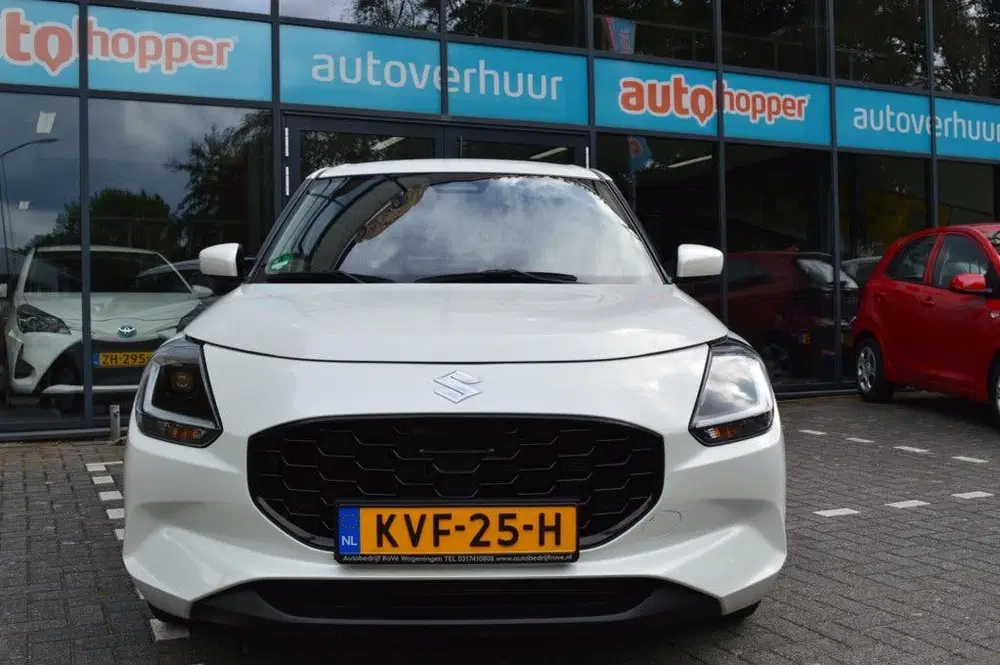 Suzuki Swift 1.2 Comfort Smart Hybrid uit 2024, foto 3