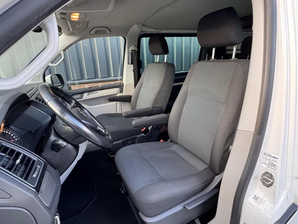 Volkswagen Transporter 2.0 TDI 150pk Highline Dubbele Cabine uit 2019, foto 5