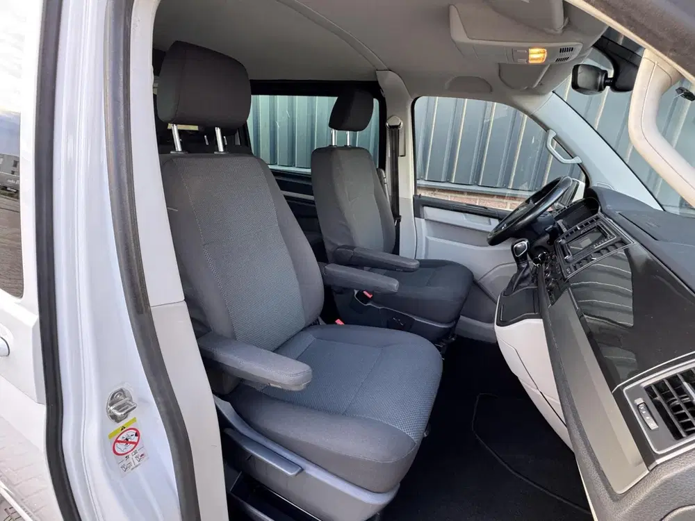 Volkswagen Transporter 2.0 TDI 150pk Highline Dubbele Cabine uit 2019, foto 8