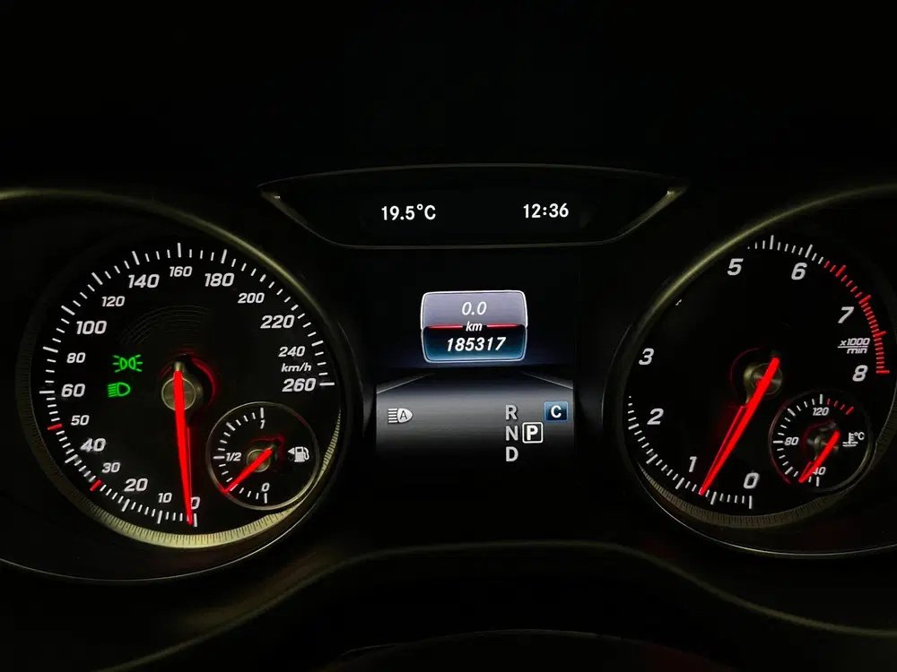 Mercedes-Benz GLA 180 Urban uit 2019, foto 11