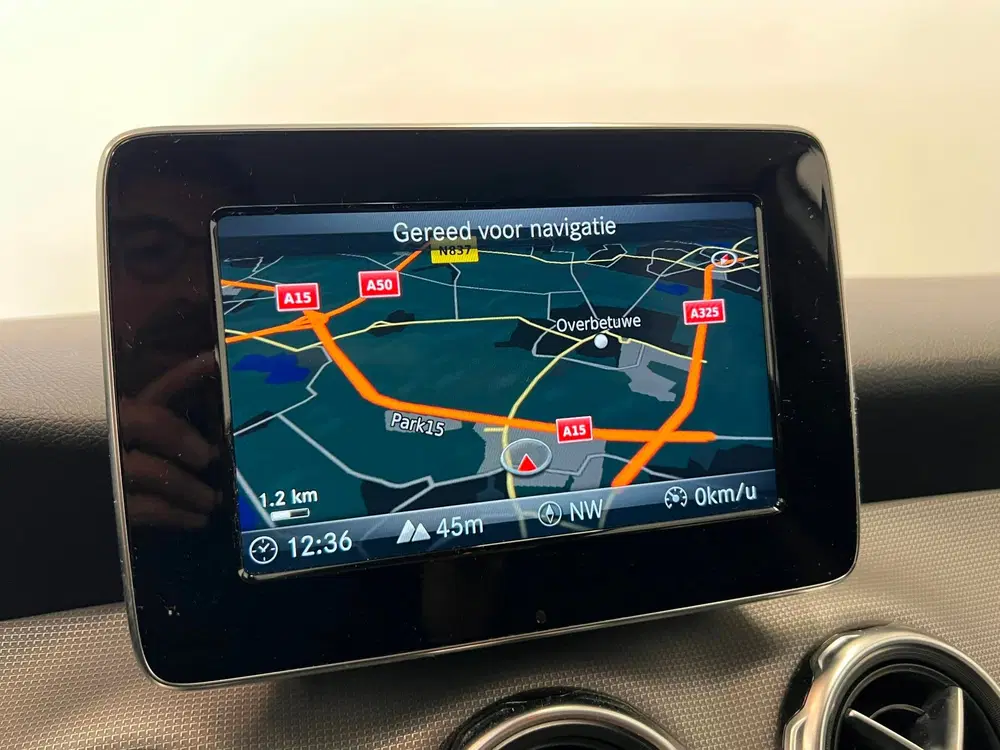 Mercedes-Benz GLA 180 Urban uit 2019, foto 12