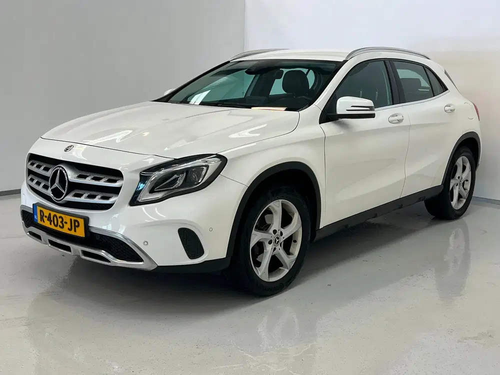 Mercedes-Benz GLA 180 Urban uit 2019, foto 3
