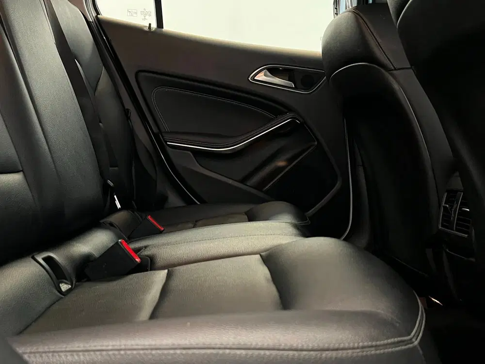 Mercedes-Benz GLA 180 Urban uit 2019, foto 7