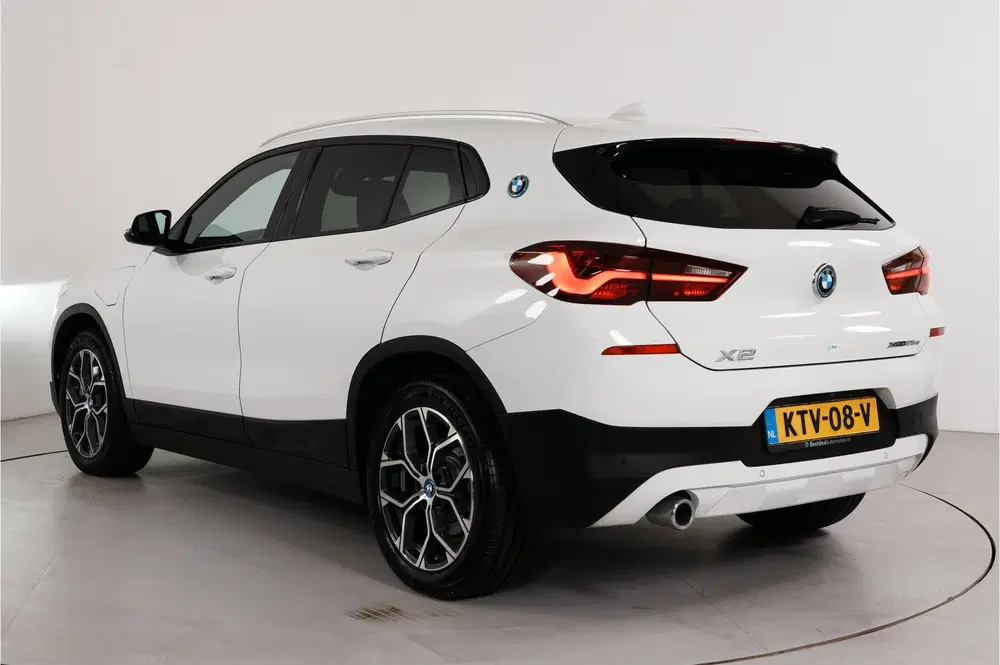 BMW X2 xDrive25e PHEV 220 pk uit 2023, foto 8