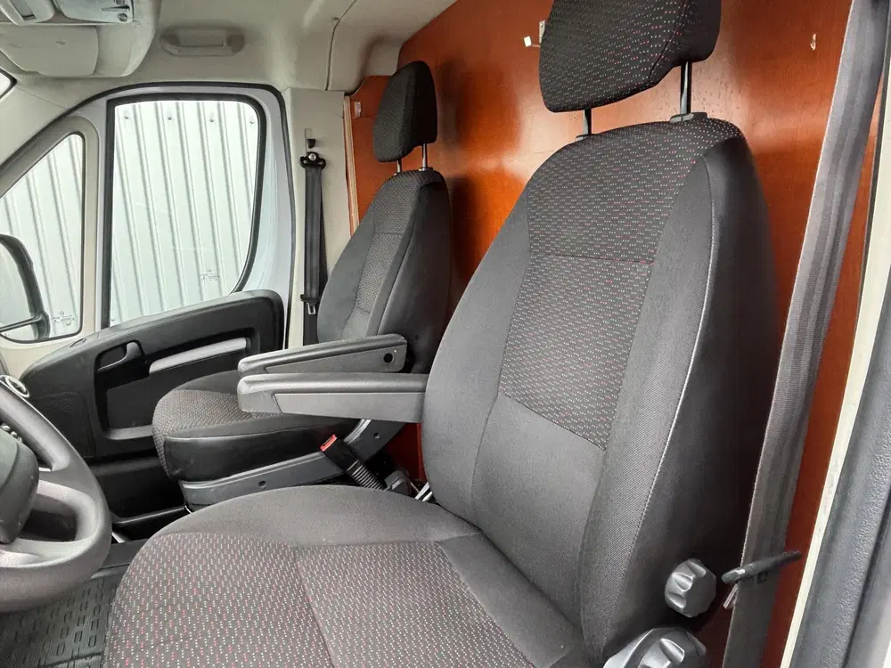 Peugeot Boxer 2.2 BlueHDi L4*LAADBAK*LUCHTVERING*HAAK*A uit 2022, foto 8