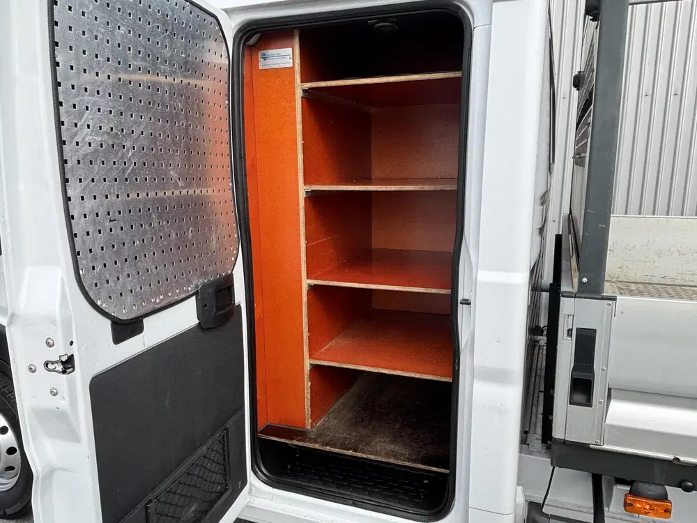 Peugeot Boxer 2.2 BlueHDi L4*LAADBAK*LUCHTVERING*HAAK*A uit 2022, foto 9